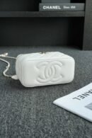 Luxe Pearl Handle Box
