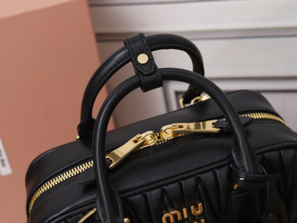 5BB142 PremiumLeather Bowling Bag - Image 6