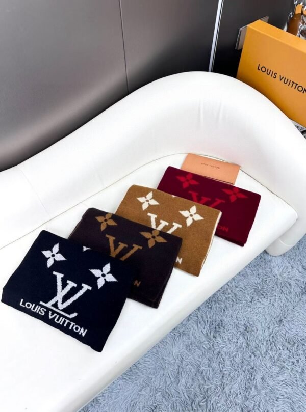 SCARF - Image 3